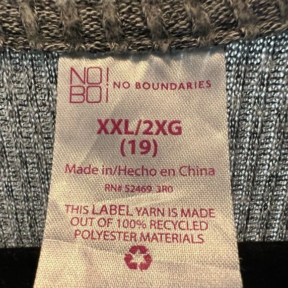 WalMart No Boundaries Sweater Color/Black-Gray-White Size/XXL Button Up - Picture 3 of 3